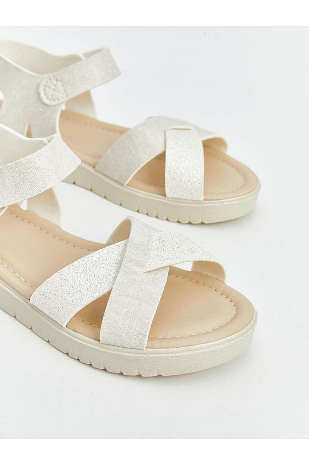 LCW STEPS Çapraz Bantlı Cırt Cırtlı Kız Çocuk Sandalet - 3