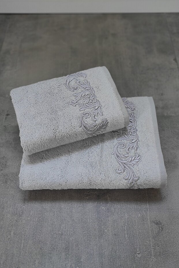 Bamboo Soft & Water-Absorbent Tivoli Cloé Towel - Gray Color Embroidered Towel Models - Set of 2