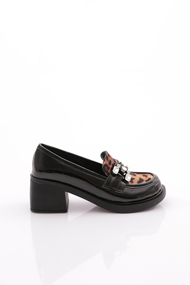 Stone Buckle Loafer Women's Shoes Black Patent Leather Leopard 3214535