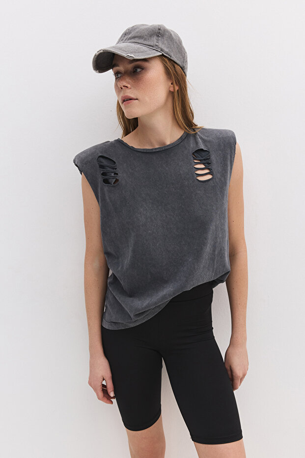 Ripped Detail Zero Sleeve T-Shirt
