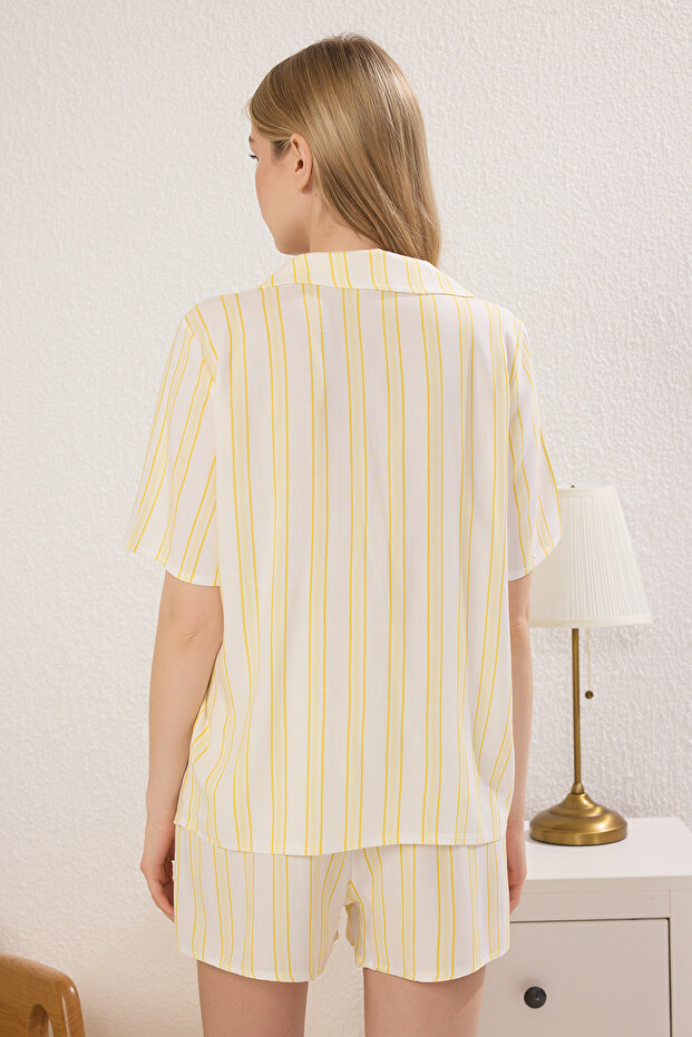 Sarı Kiraz Nakışlı Çizgili Viskon Şortlu Dokuma Pijama Takımı THMSS25PT00312 - 4