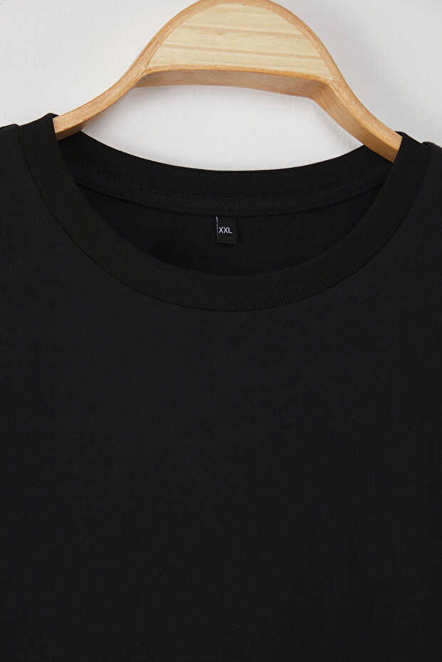 Siyah Regular Fit Crop Büyük Beden T-shirt TBBSS25BF00061 - 8