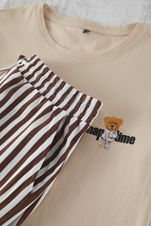 Bej Çizgili Regular Fit Couple/Çift Şortlu %100 Pamuk Örme Pijama Takımı TMNSS24PT00017 - 4