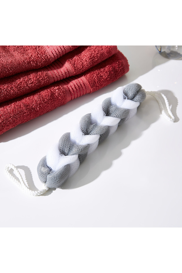 فرك الظهر بالحمام - 1