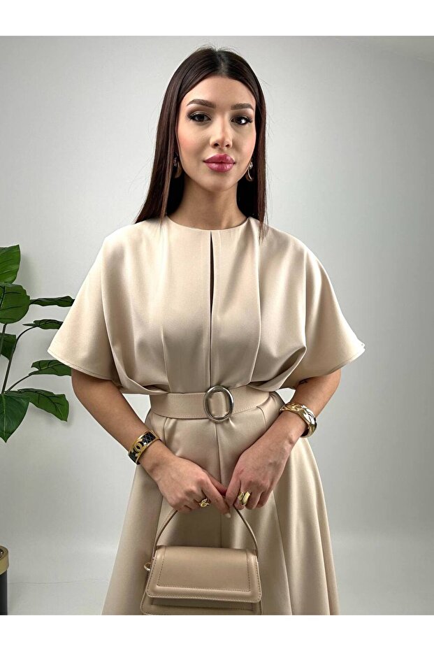 Detailní šaty s páskem - 2