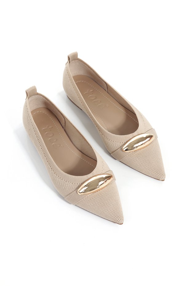 Women's Beige Oval Buckle Detailed Pointed Toe Knitted Ballet Ballet