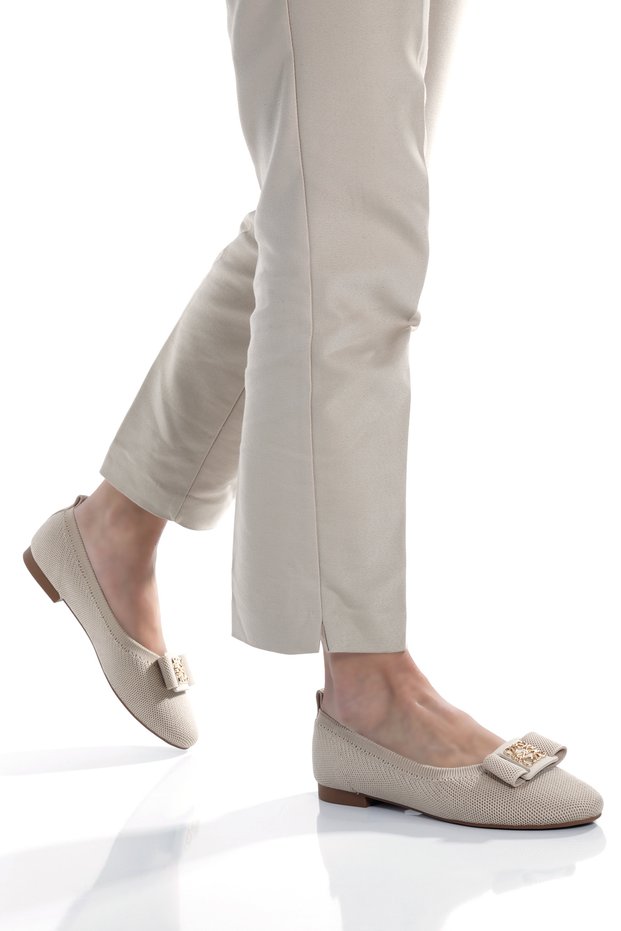 Women's Beige Buckle Detail Round Toe Knitwear Ballet