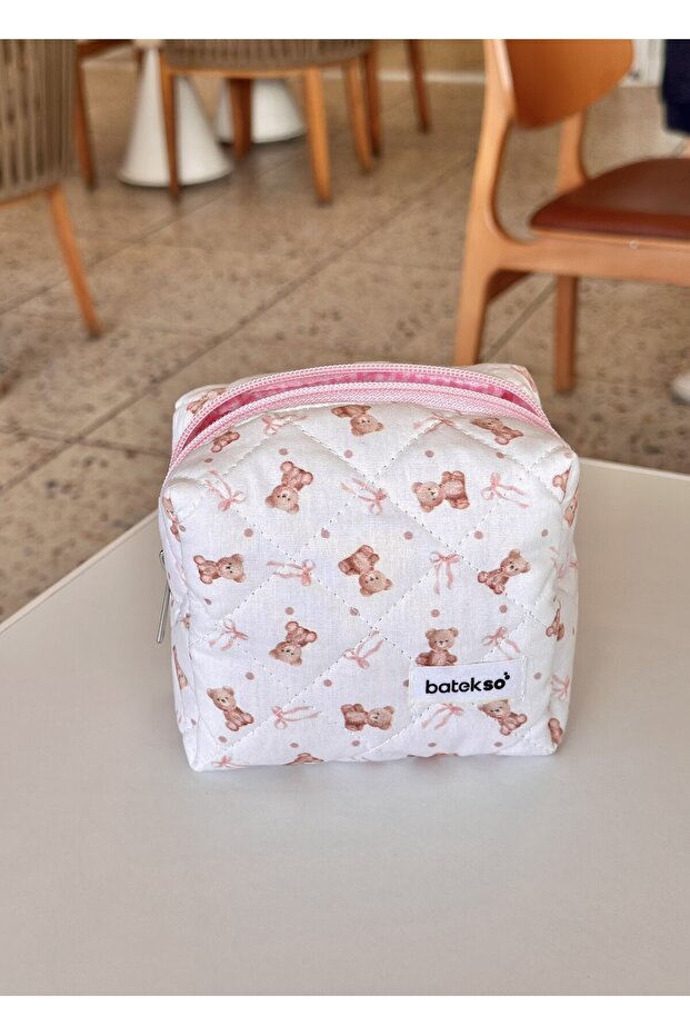 حقيبة مكياج منقوشة على شكل دبدوب وردي - حجم صغير - 5