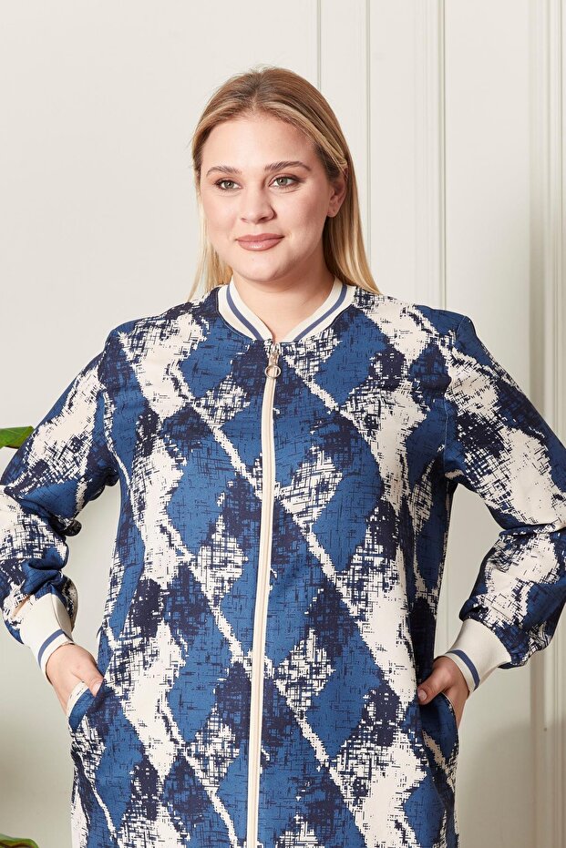 قبعة نسائية كبيرة الحجم منقوشة - 3