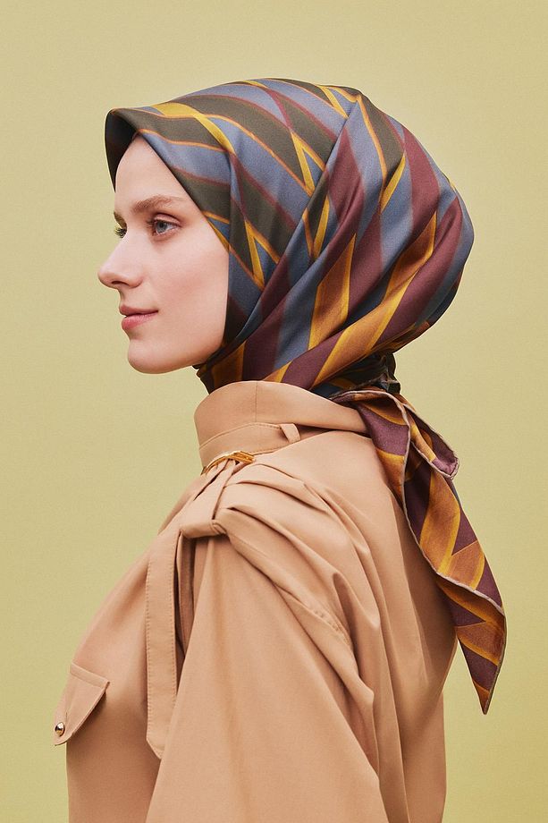 Desenli Saf Ipek Twill Eşarp 9325- 21 - 4