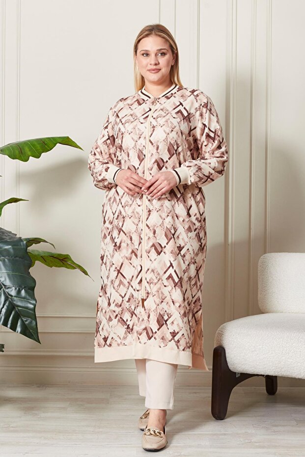 قبعة نسائية كبيرة الحجم منقوشة - 4