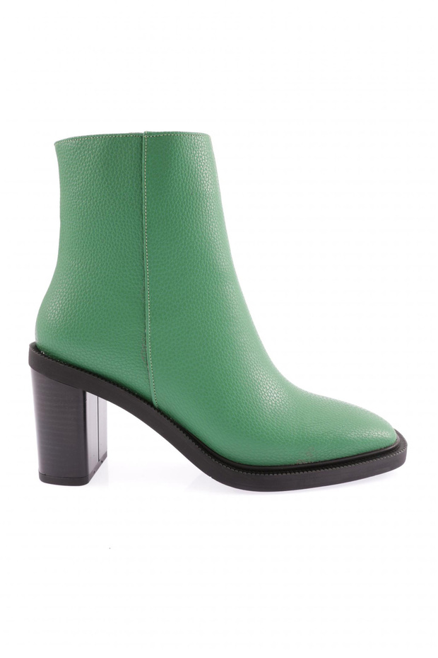 Women's Blunt Toe Heeled Boots 128162821