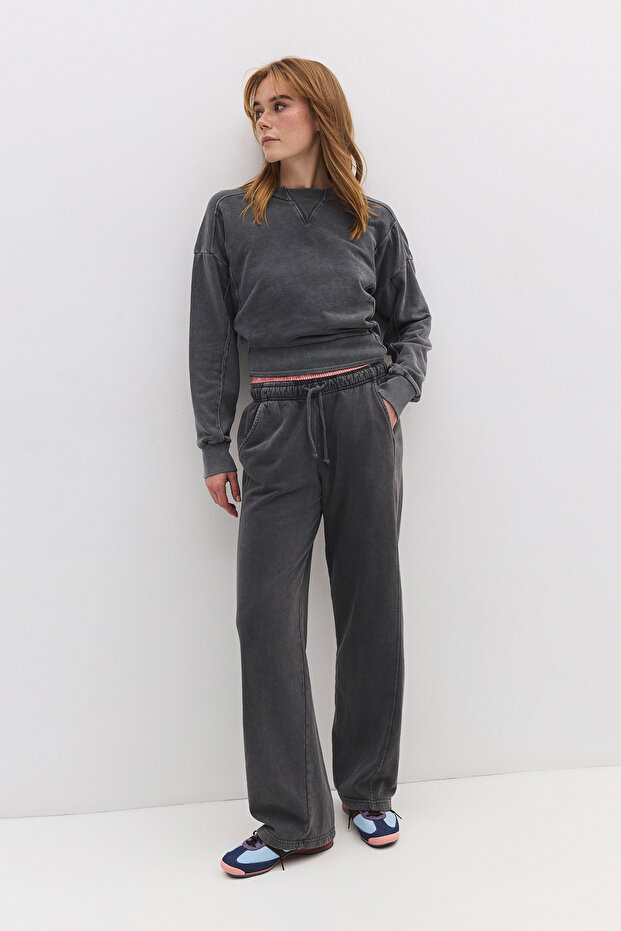 سويت شيرت قطن أساسي 100% ممشط - 4