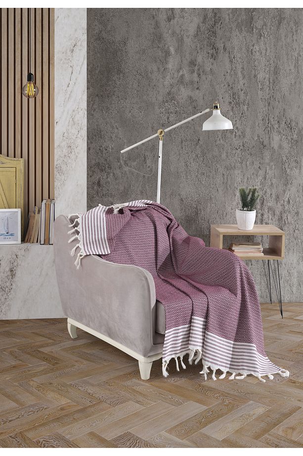 Bergama Mürdüm Tekli Koltuk Berjer Örtüsü 150 x 180 cm Kanepe Divan Çekyat Örtüsü Pamuklu Püsküllü - 1