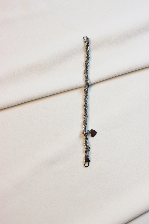 316L Stainless Steel Mesh Chain Bracelet with Heart Charm Detail - Silver Color Stylish Design