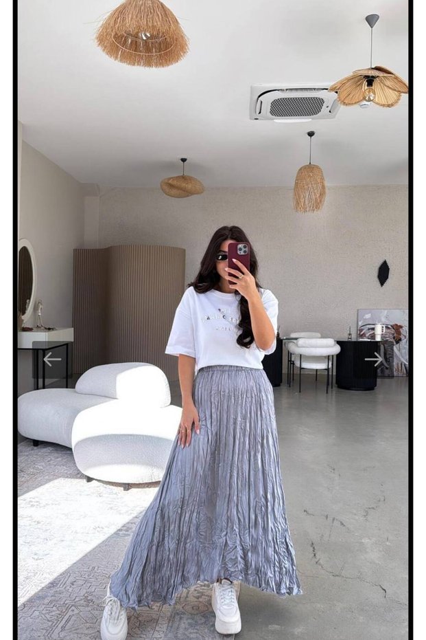 Women's Satin Wrinkled Fabric Waist Elastic Long Skirt