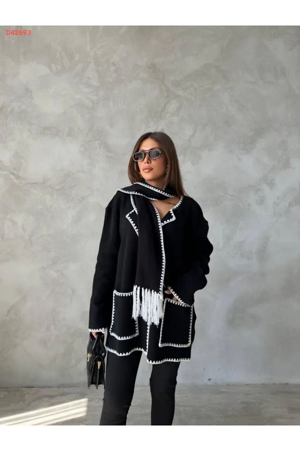 Nakış Detaylı Atkılı Yumuşak Kaşe Hırka - 1