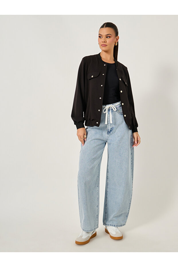 Relaxed Fit Mid Rise Jeans with Drawstring Detail