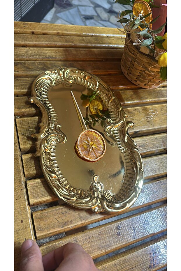 صينية عرض ذهبية منقوشة باللون الذهبي قطعة واحدة - 3