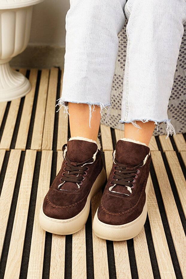 Günlük Kadın Kahve Bot Bağcıklı Yüksek Kalın Tabanlı Kürklü Oval Burunlu Süet Hafif Bootie 1701 - 5