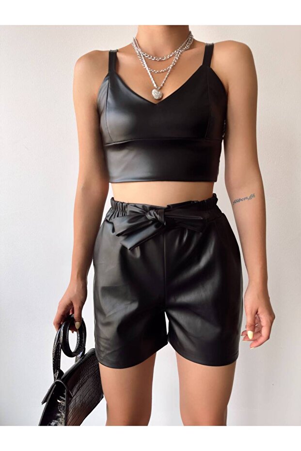 Girdle Detailed Elastic Waist Leather Woven Shorts Misssr24621