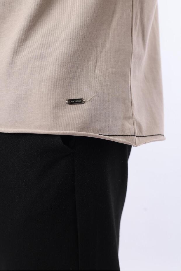 تي شيرت رجالي أساسي بياقة دائرية باللون البيج E7105 - 3