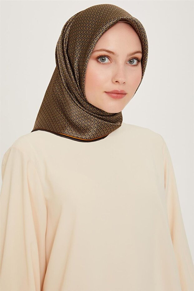 وشاح كلاسيكي منقوش تويل بيور حرير 9250D 52