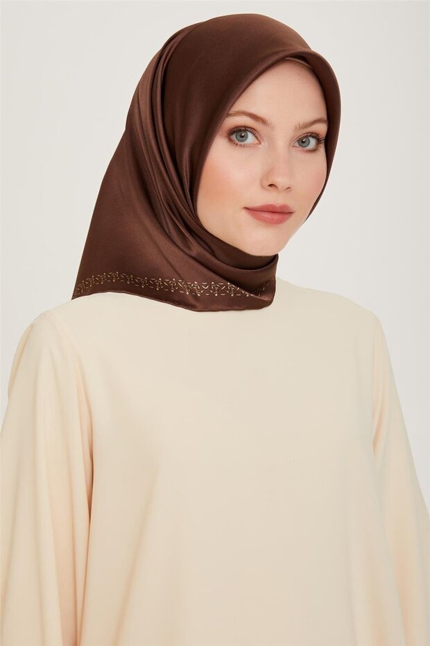 وشاح كلاسيكي من الحرير الخالص بنقشة التويل 9260D 34