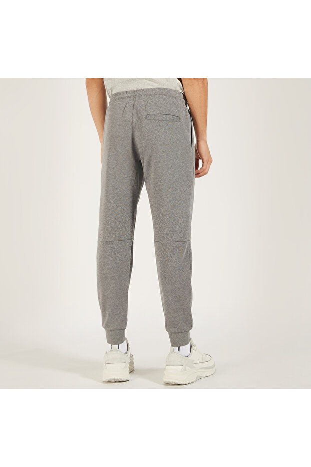 بنطال رياضي بإغلاق برباط وجيوب - 4