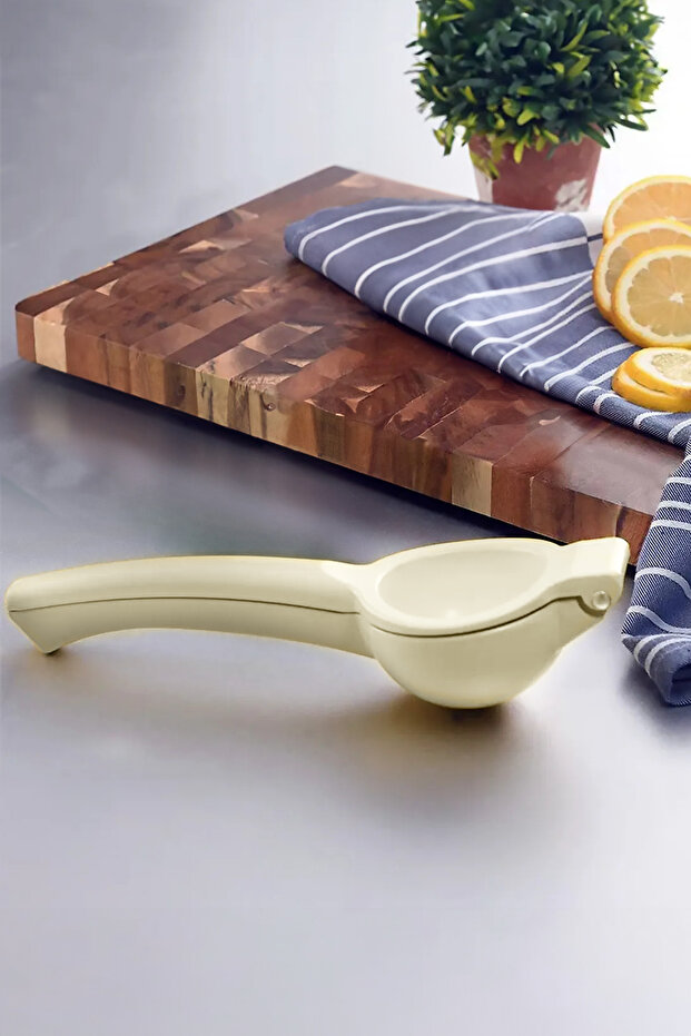Hard Plastic Lemon Squeezer Press Lemon Citrus Juicer