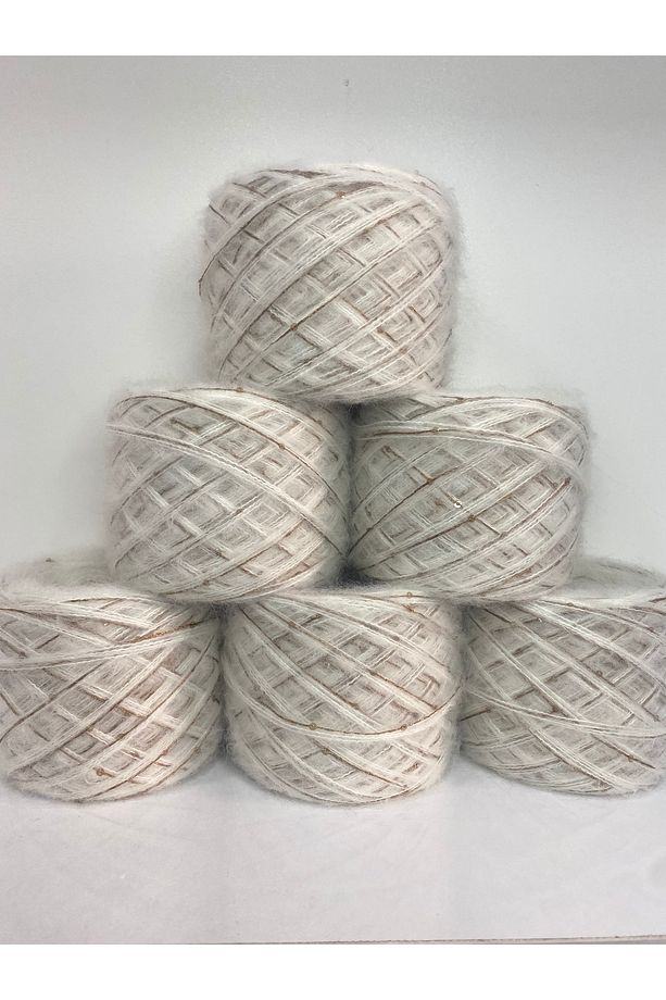 Krem Moherakrilik Bej Polyester Ve 3 Mm Bej Pullu Görsel Net 600 gr - 1