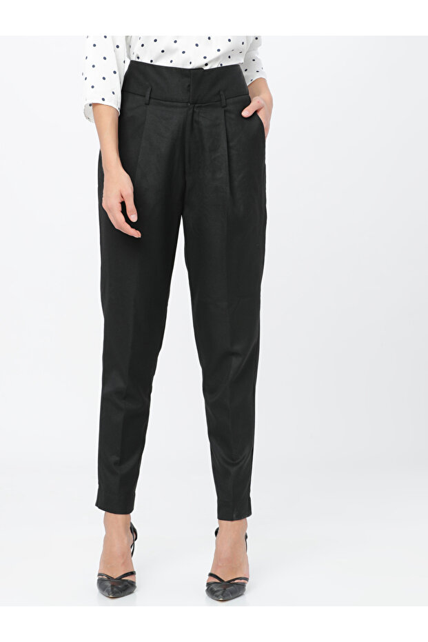 Solid High Rise Regular Fit Trousers