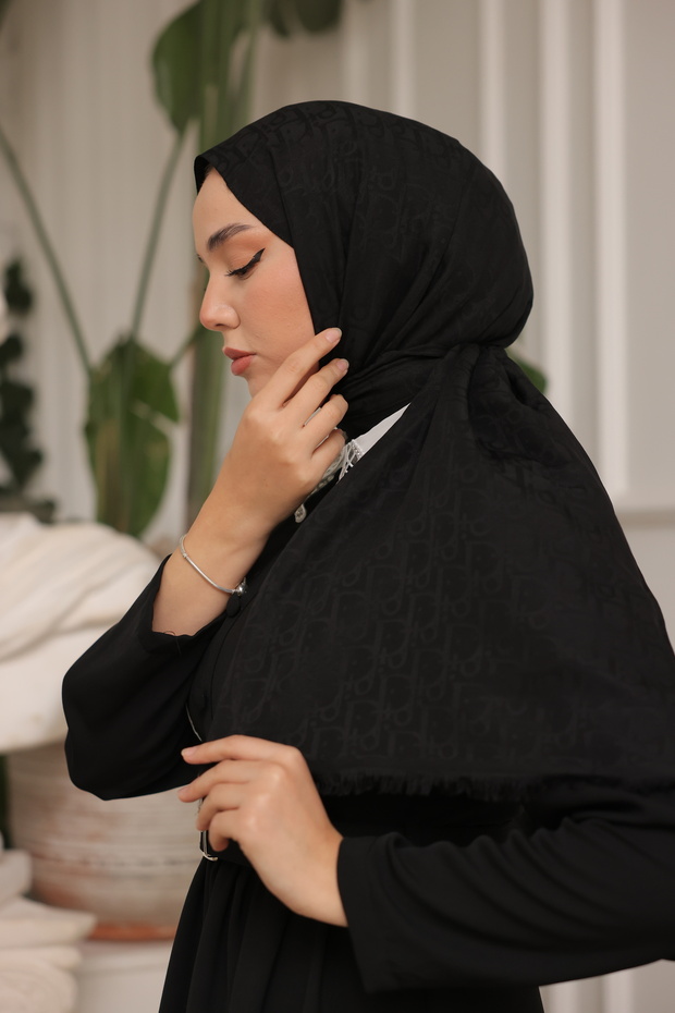 D Pattern Shawl Black - 4