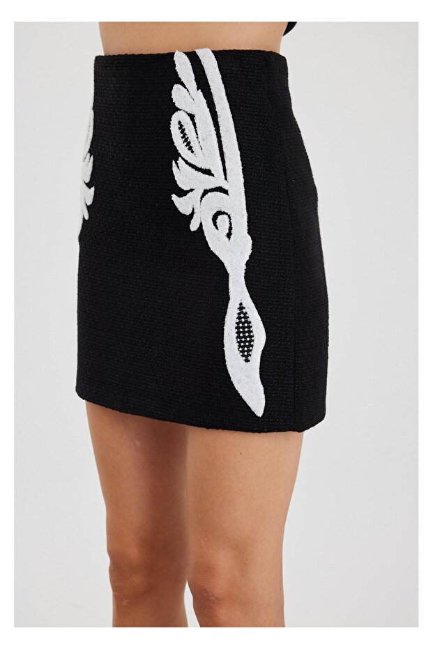 Nakışlı Mini Etek - 4