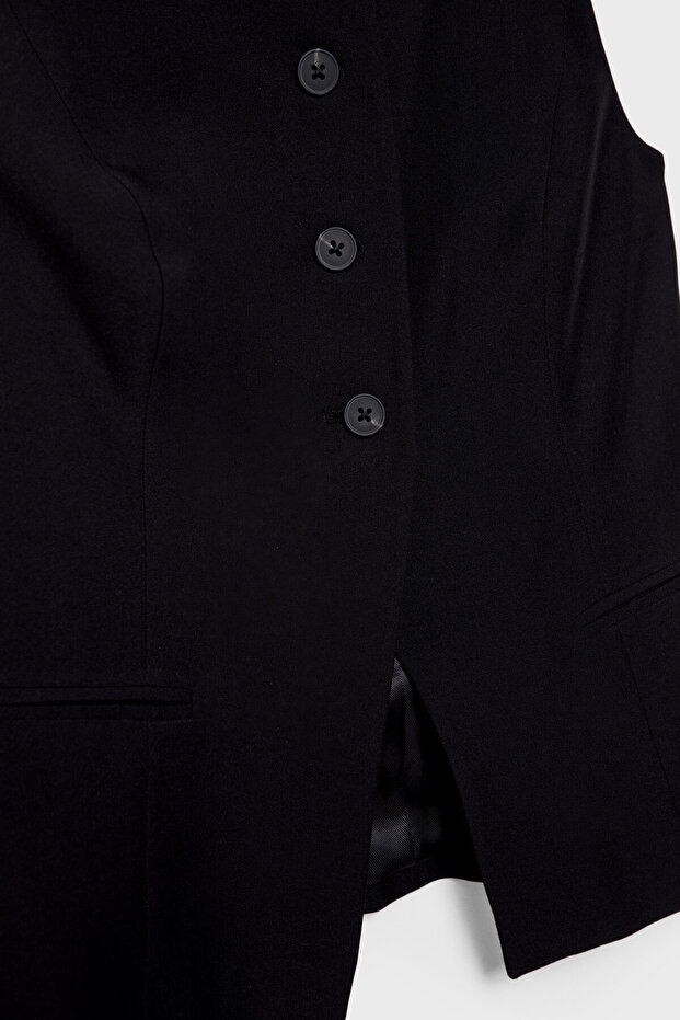 Regular buttoned waistcoat - 7