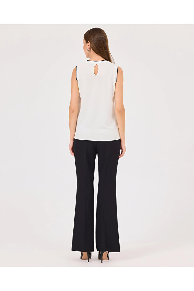 Sıfır Yaka Kolsuz Triko Bluz - 6