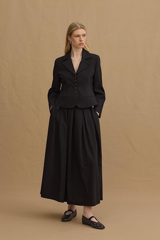 Pleated Maxi Skirt Black