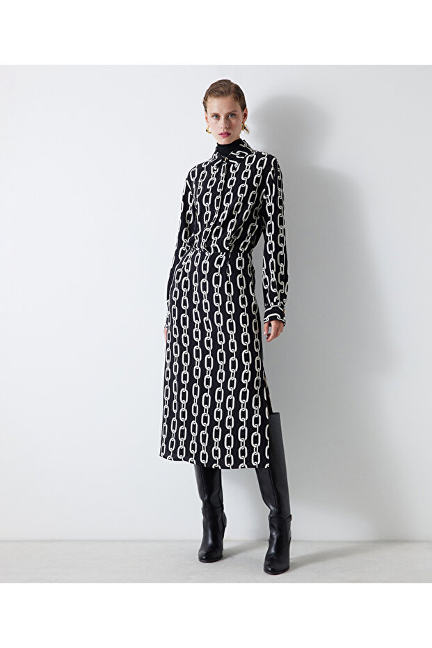 Kleid mit Kettenmuster - 1