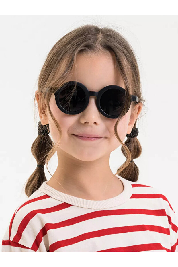 Collection of Uv 400 Protection Children's Sunglasses