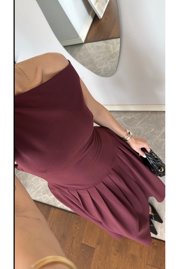 فستان PINTEREST أساسي بياقة كاياك - 3