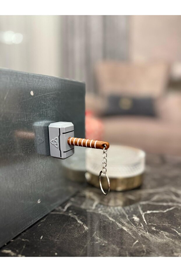 ⚡ سلسلة مفاتيح مغناطيسية من Mjolnir - ساحب قوي لثور ⚡