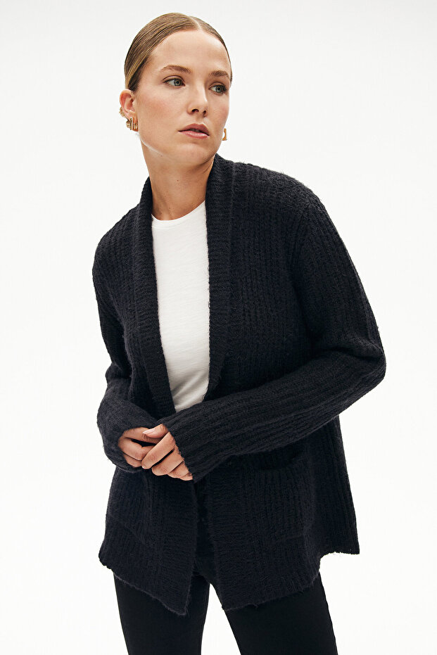 SİYAH TRİKO HIRKA - 3