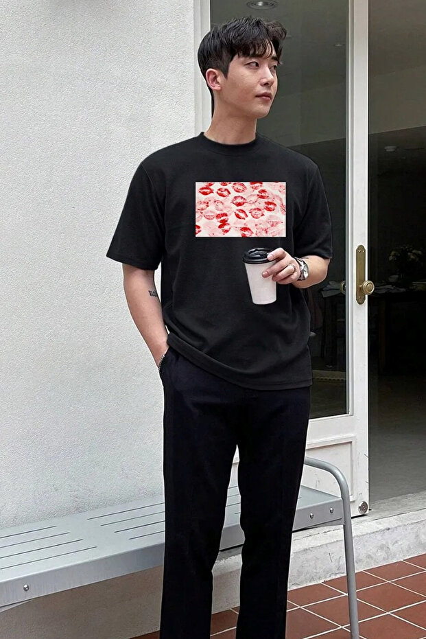 Öpücüklü T-shirt - 3