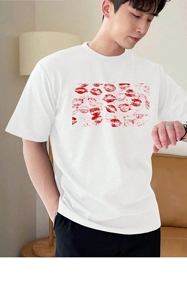 Öpücüklü T-shirt - 1