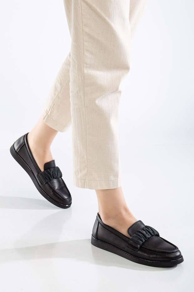 Women's Genuine Leather Casual Shoes - Black