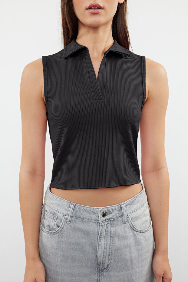 Antrasit Fitted/Vücuda Oturan Polo Yaka Crop Esnek Örme Bluz TWOSS22BZ0335 - 3