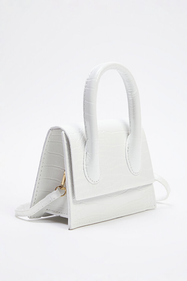 Biała torebka damska z krzyżowymi paskami TWOAW25OC00000 - 4