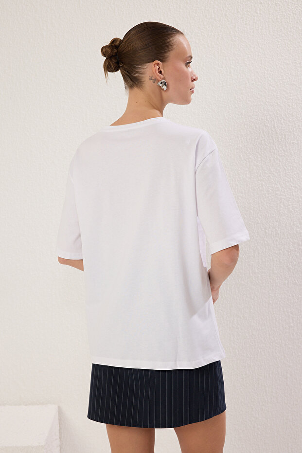 Ekru %100 Pamuk Slogan Baskılı Oversize/Geniş Kesim Örme T-Shirt TWOSS25TS00179 - 4