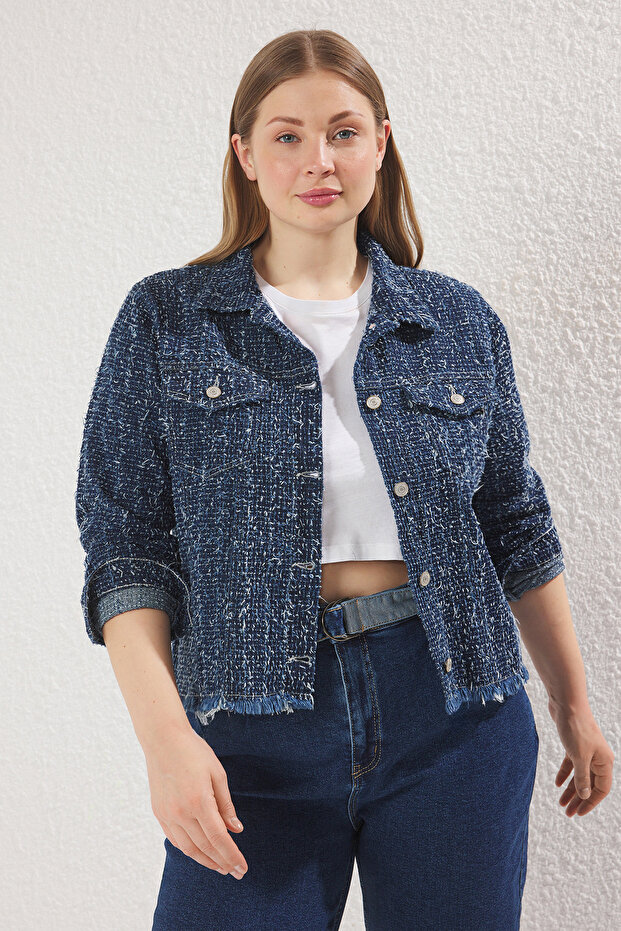 Blue Textured Crop Plus Size Denim Jacket Tbbss25Ag00008