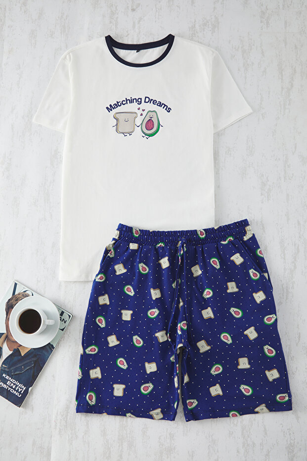 Ekru - Lacivert Regular Fit Baskılı Couple/Çift Örme Şortlu Erkek Pijama Takımı TMNSS25PT00051 - 3